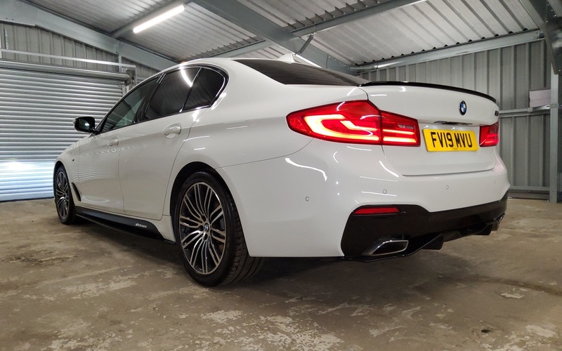 BMW 5 SERIES