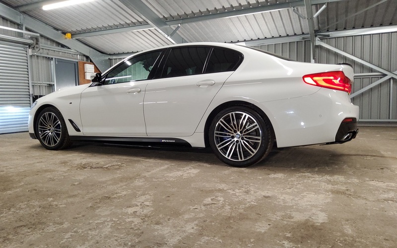 BMW 5 SERIES
