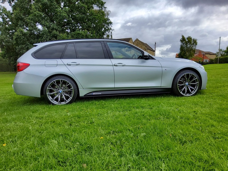 BMW 3 SERIES