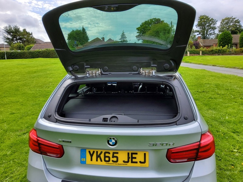 BMW 3 SERIES