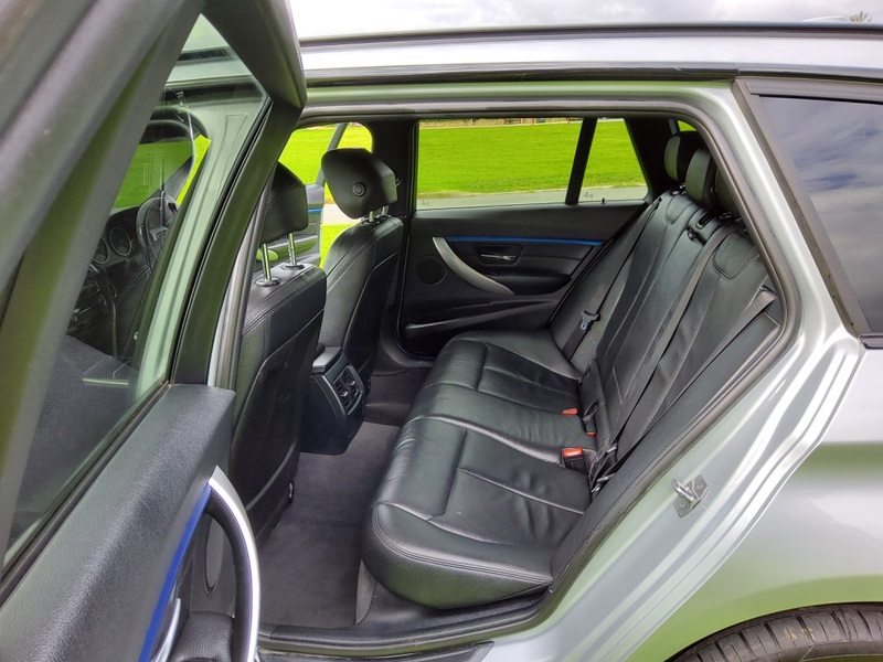 BMW 3 SERIES
