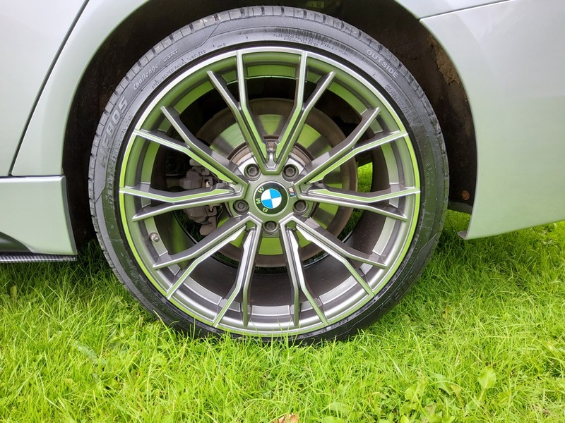 BMW 3 SERIES