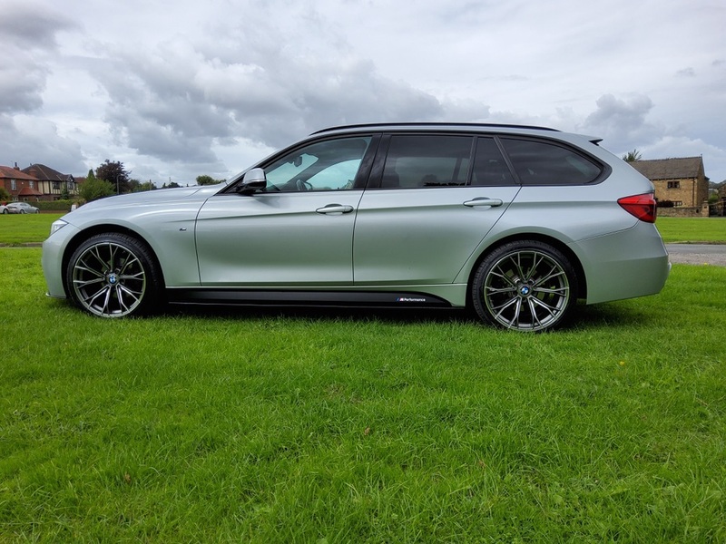 BMW 3 SERIES