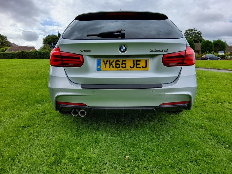 BMW 3 SERIES