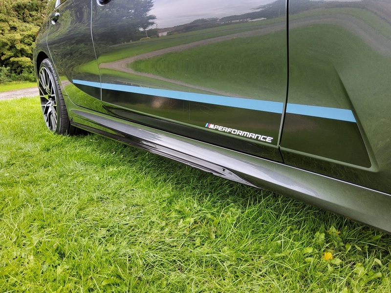BMW 3 SERIES