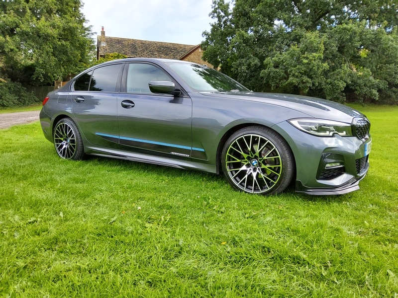 BMW 3 SERIES