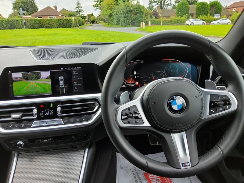 BMW 3 SERIES
